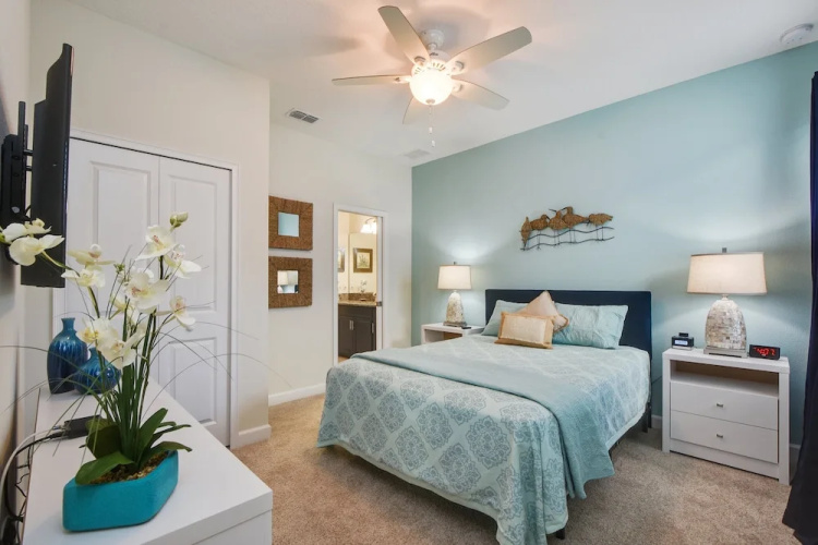 Well Appointed 4-bed Hm w Pool, Gm Rm-1542mvd