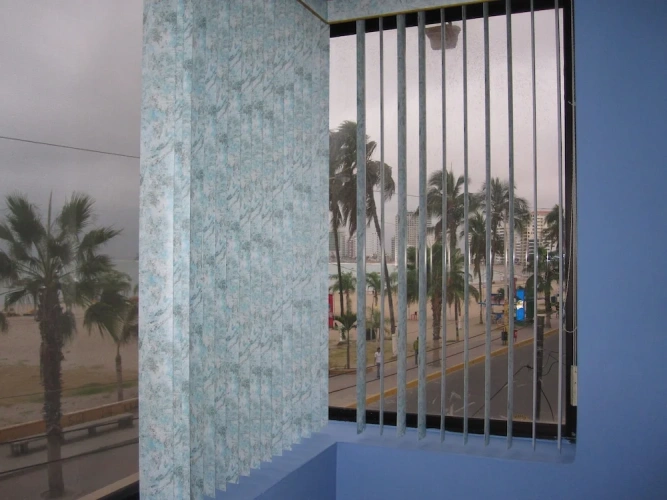 Standard Triple room with ocean view