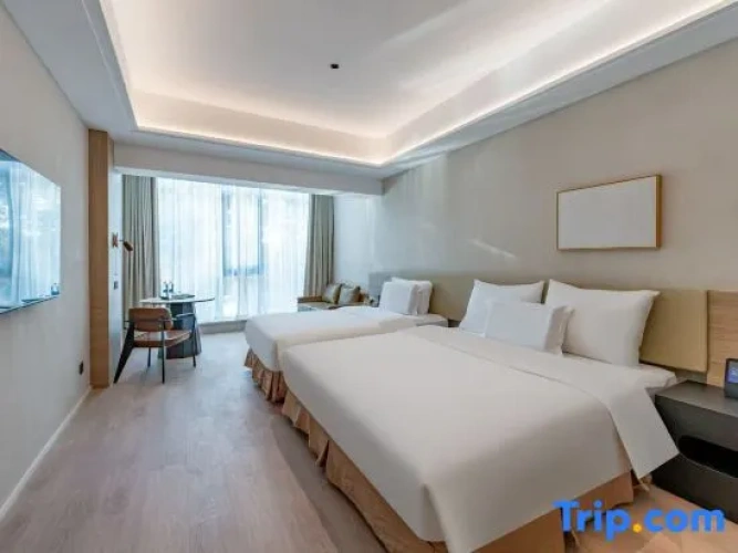Standard Twin Family room with river view
