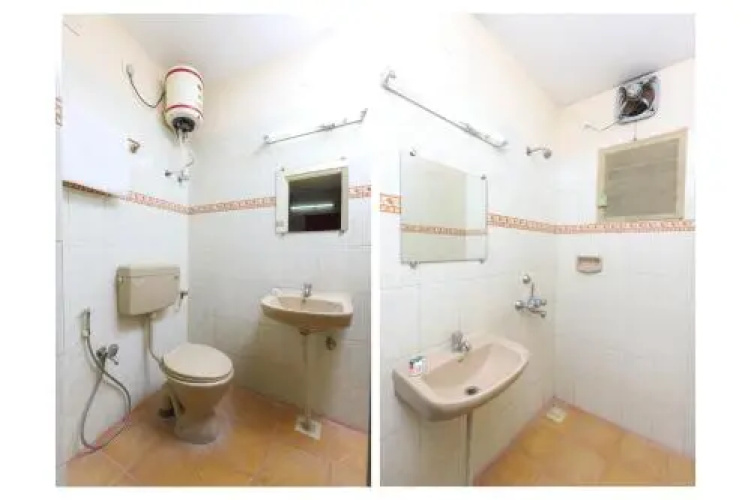 OYO 12452 SilverKey Ashok Nagar
