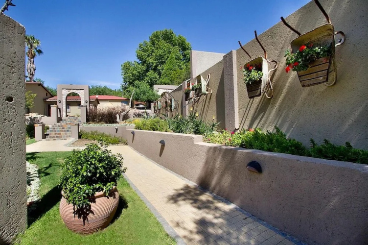 Africlassic Garden Lodge