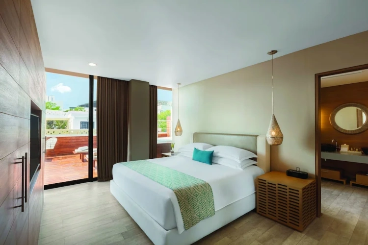Double Master Suite