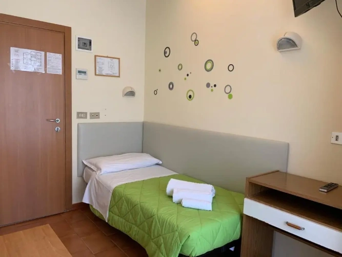 Standard Single room