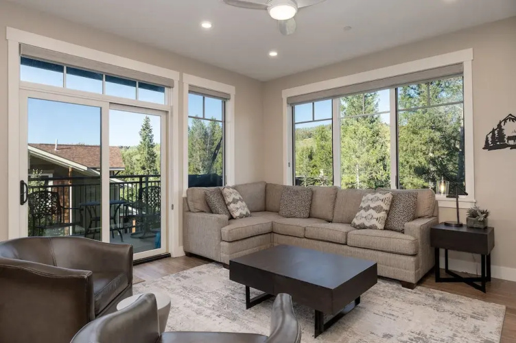 Downtown Flat 2 Bedroom Condo