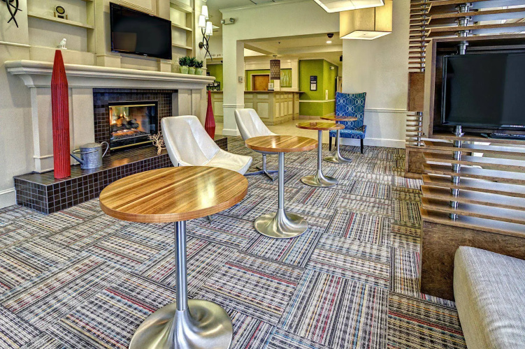 Nash Haus Hotel