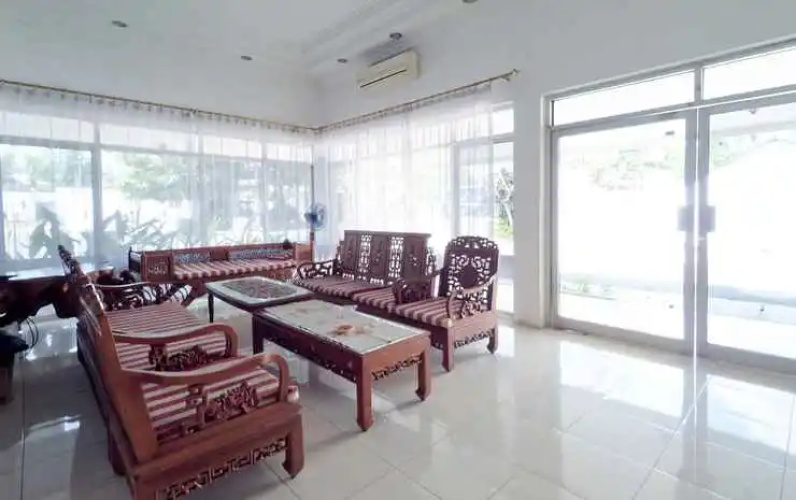 Hotel Aman Karanganyar