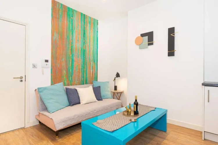 Deluxe Apartment