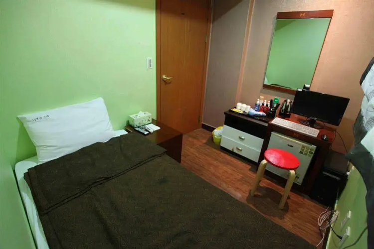 Hotel Sarangbang