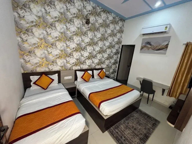 Hotel Hanuman Palace