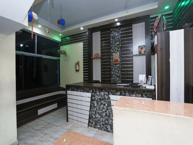 OYO 26152 Hotel Aarush