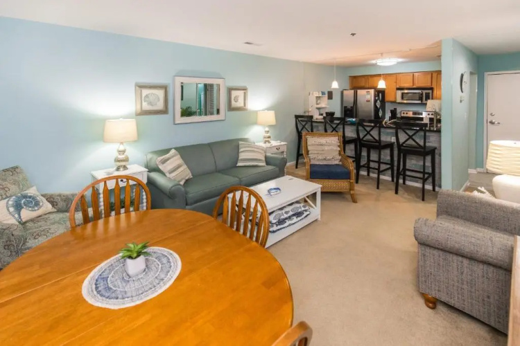 28th St Condo 304