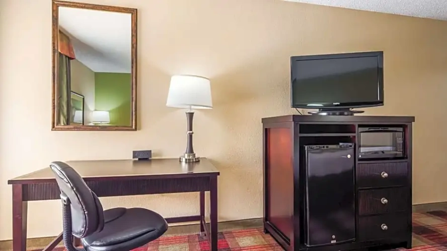 Sextuple Suite