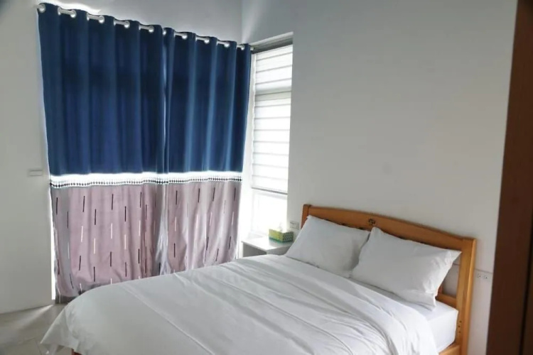 Meihua Lake Corner B&B