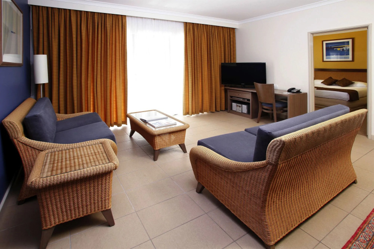 Mantra Geraldton