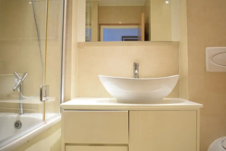 London Modern Apartment