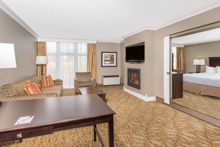 1 Bedroom Double Suite