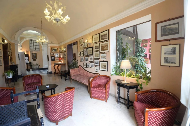 Royal Victoria Hotel