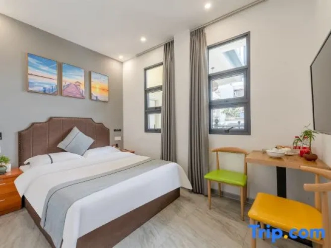 Standard Double room with balcony and with courtyard view