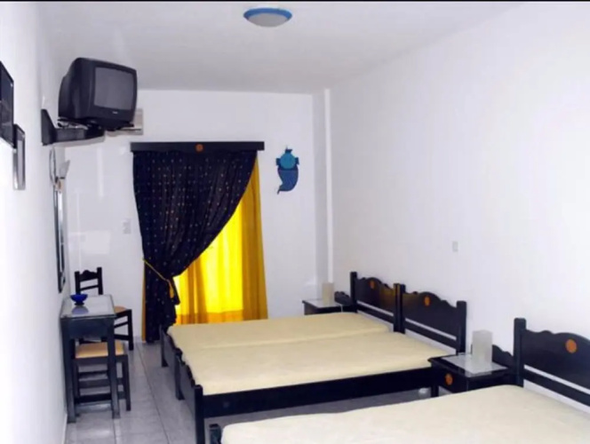 Anna Zisimos Rooms