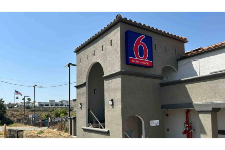 Studio 6 Lake Elsinore, CA