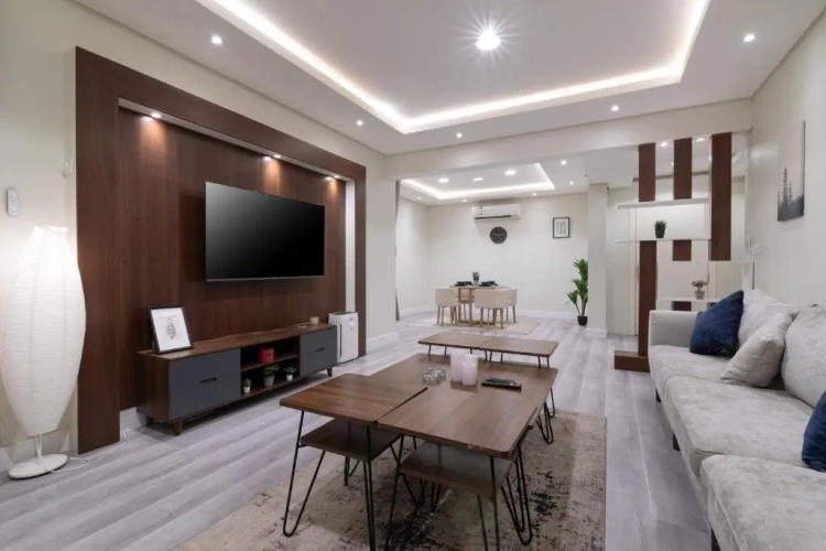 2 Bedrooms Apartment