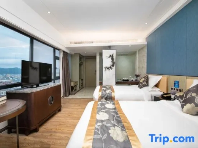 Standard Double room with view
