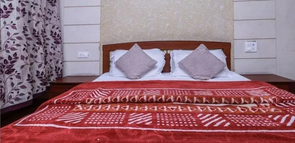 Hotel Sukh Sagar 44