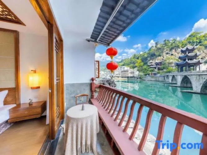 Standard Twin room with balcony and with river view
