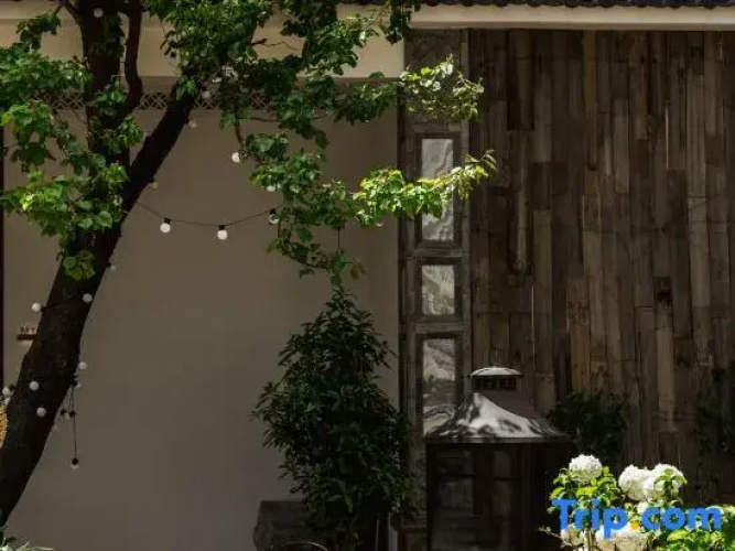 Dali Three Cats Handmade Homestay