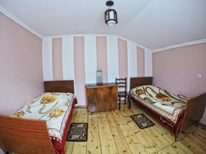 Standard Twin room with garden view