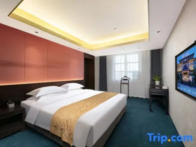 Deluxe Suite