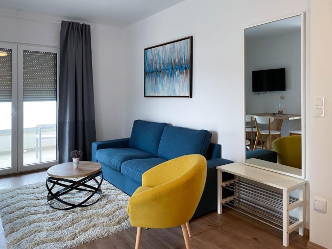 2 Bedrooms Apartment