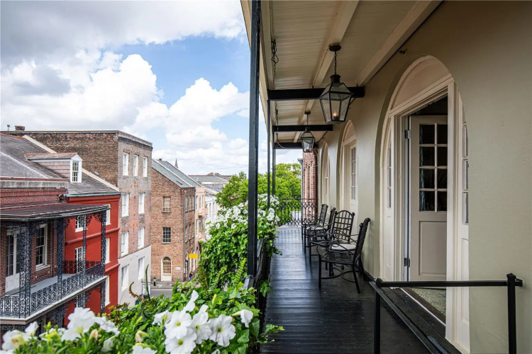 Bienville House photo 20