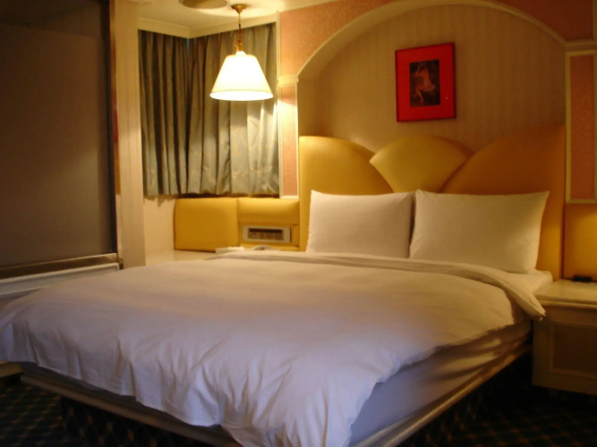 Crystal Hotel