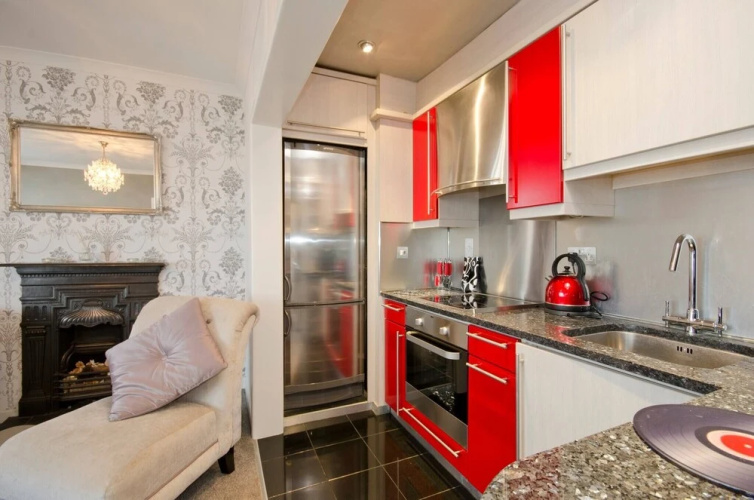 Seaview Regency Apartment With Private Parking