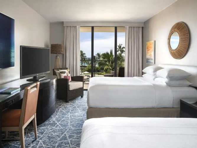 Quadruple room with balcony and oceanfront