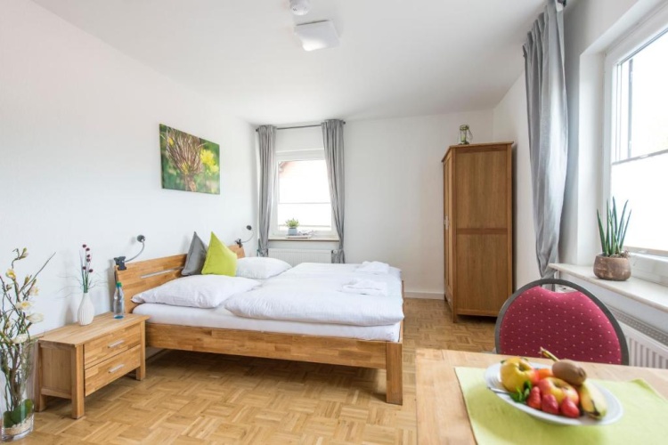 2 Bedrooms Apartment