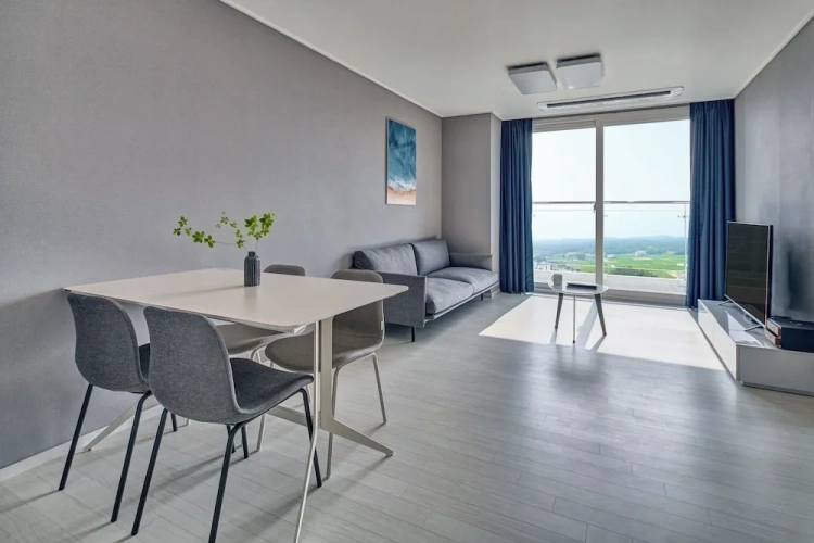 Deluxe Twin Suite with balcony and with mountain view