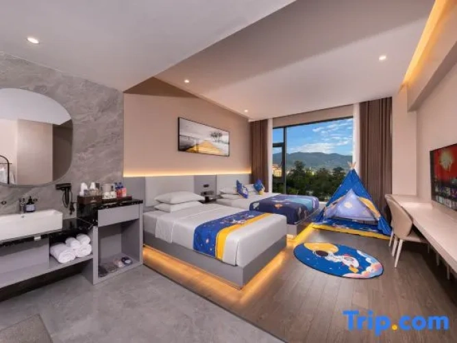 Standard Family room