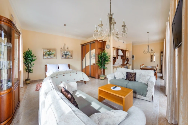 Suite with balcony