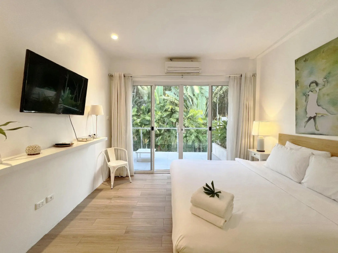 Isara Khao Lak