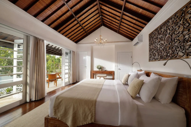 Villa Swarna by Nakula