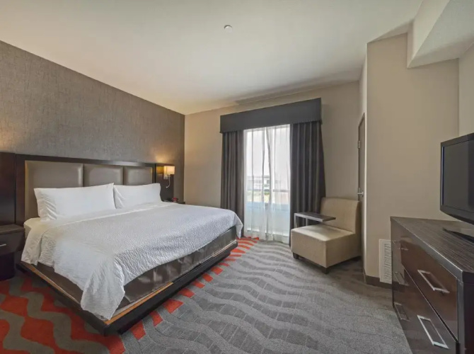 1 Bedroom Suite