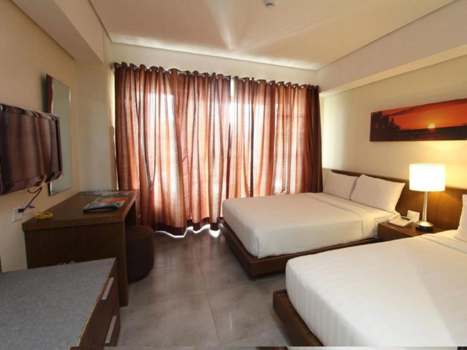 Crown Regency Beach Resort