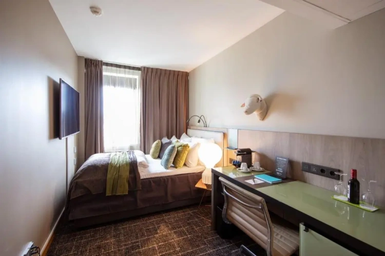Compact Double room