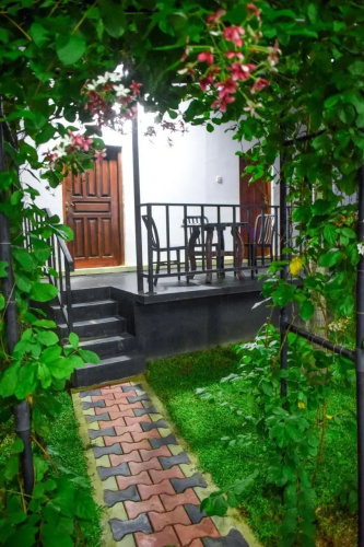 Singha Guest House
