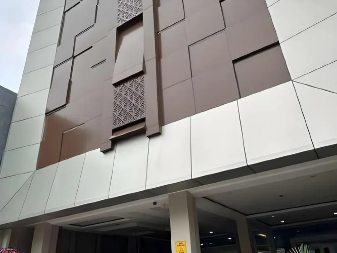 Hotel With OK
