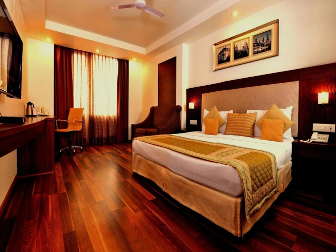 Deluxe Double room with view