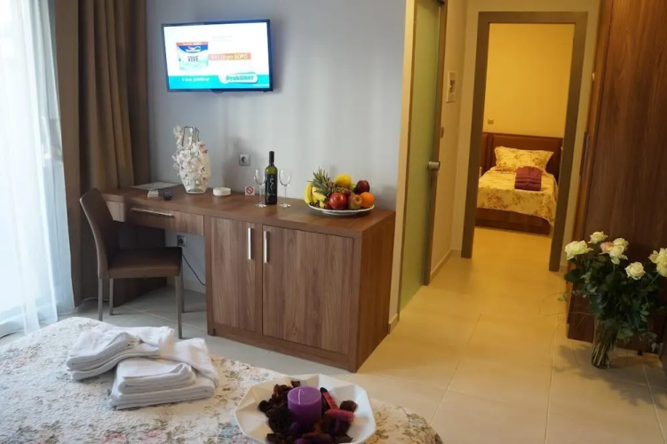 Vellum Hotel