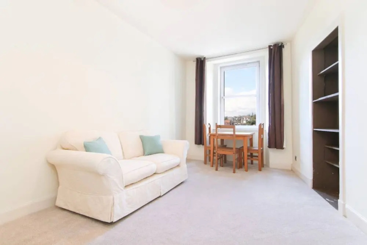 Spacious Flat With Fantastic Views